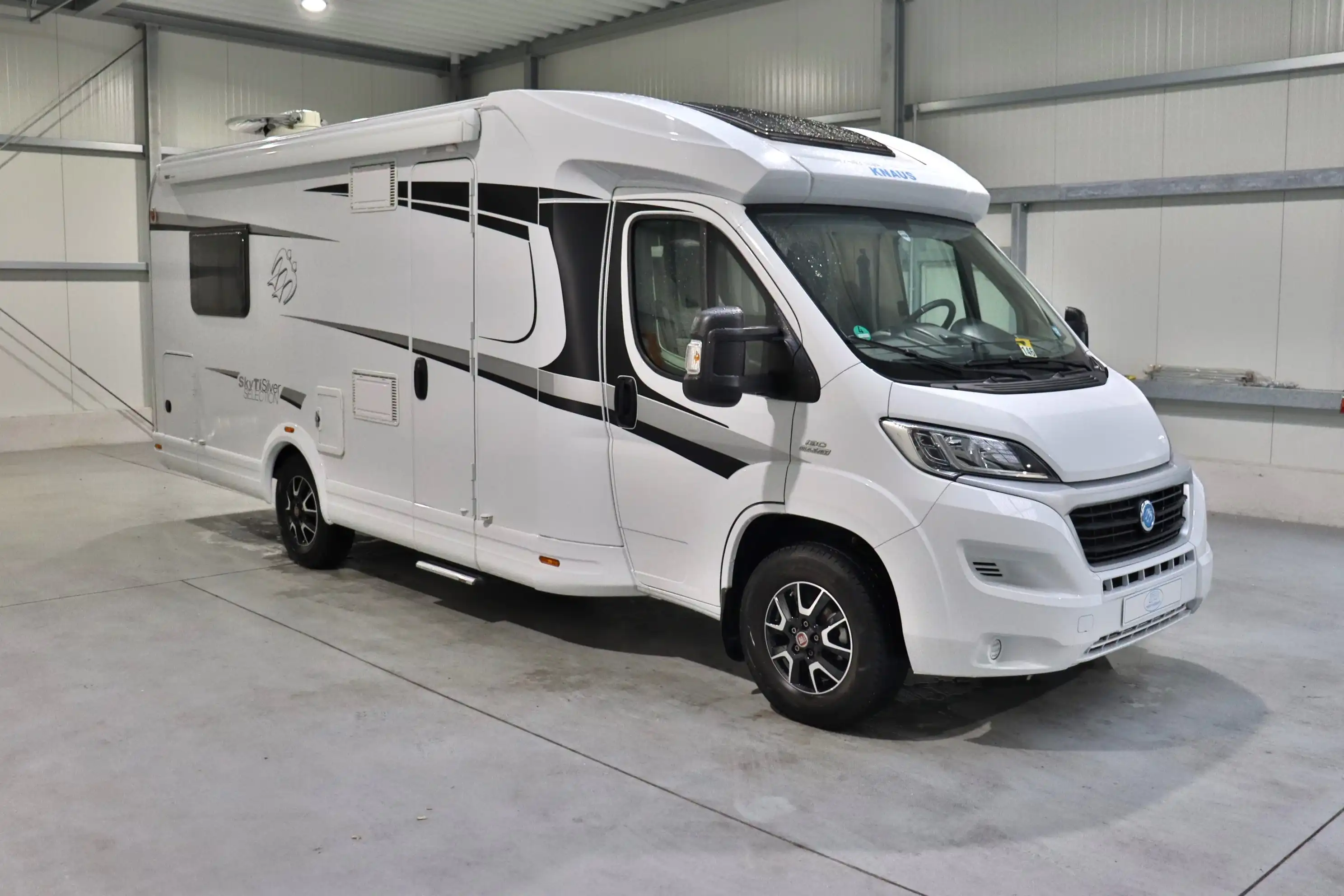 KNAUS Sky TI 700 MX Silver Selection
